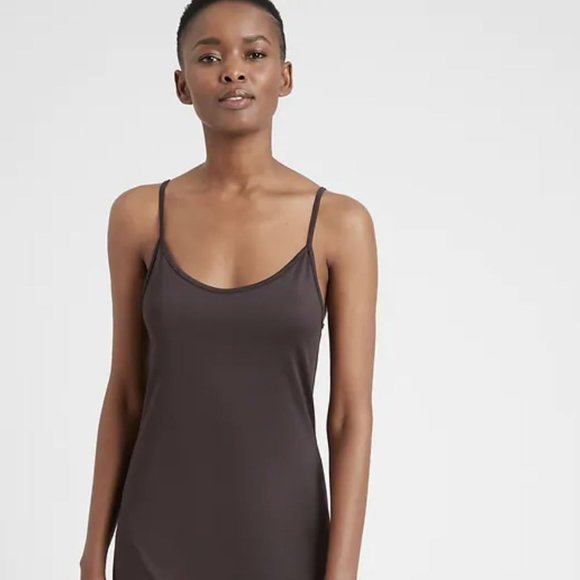 Banana Republic Other - True Hues Essential Layering Slip